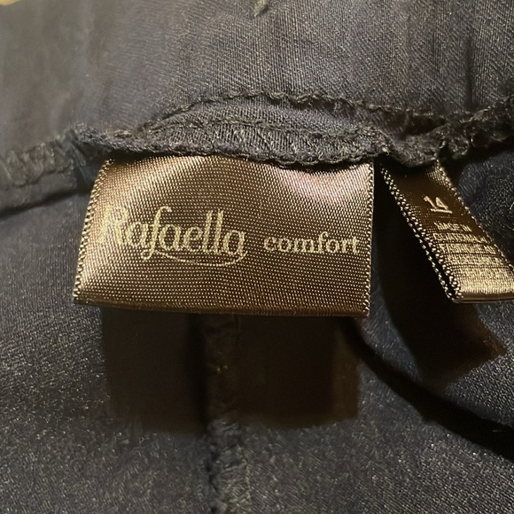 Rafaella Women’s dress pants Size 14 comfort dark navy blue no tears/stains 😊 - Picture 11 of 12